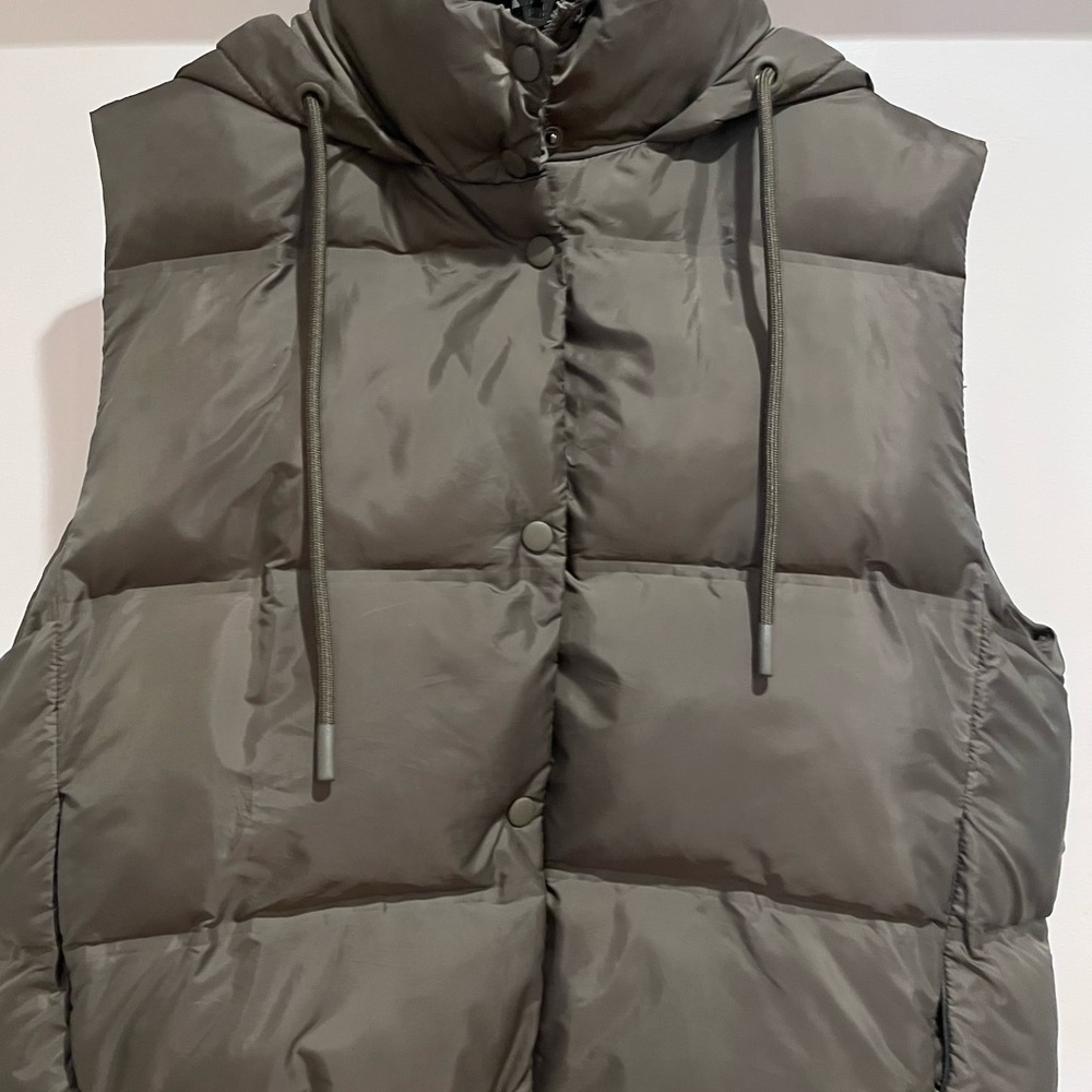Women's Gray Puffer Vest